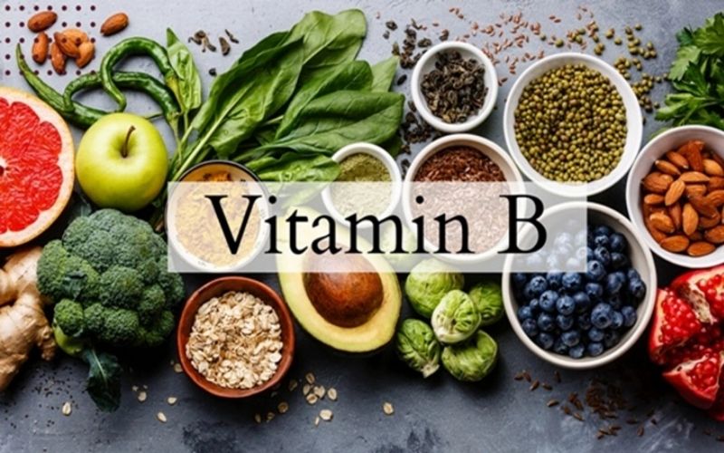 Bổ sung phức hợp vitamin B giúp giảm viêm, mau lành vết loét.