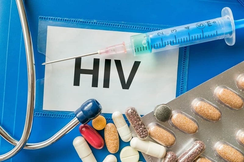 HIV là tên viết tắt của virus gây suy giảm miễn dịch mắc phải (AIDS) ở người