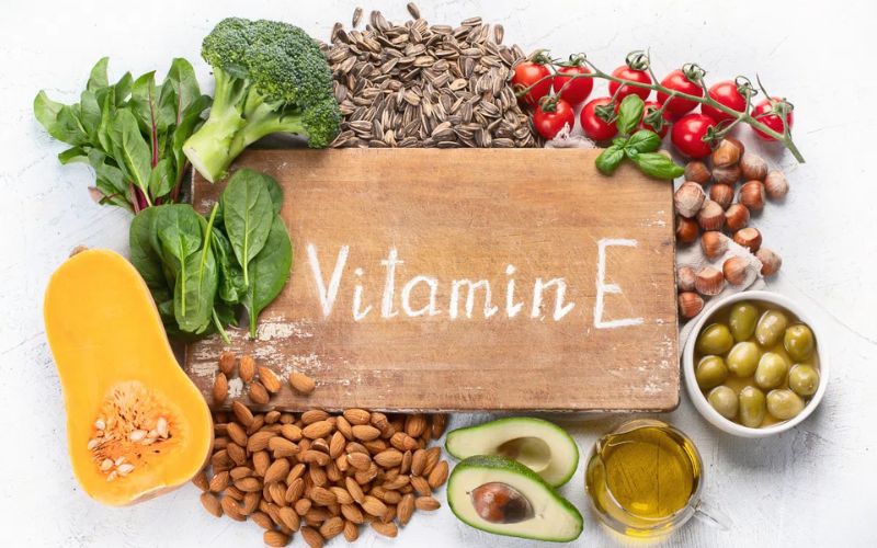 Tăng cường bổ sung hạt, dầu thực vật giúp bổ sung vitamin E