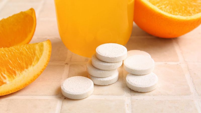 Vitamin C là một chất dinh dưỡng thiết yếu và là chất chống oxy hóa mạnh