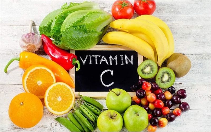 Vitamin C giúp duy trì độ chắc khỏe của móng 