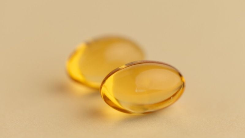 Viên nang vitamin E chứa 1 lượng vitamin E tinh khiết